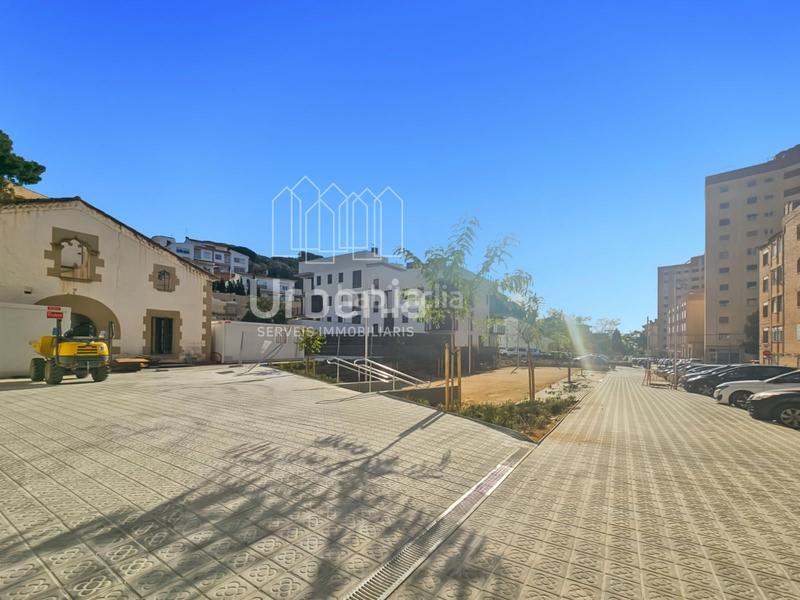 Foto aaf794ba-d9da-417c-b08e-e07f71056b3d. Duplex con riscaldamento parcheggio piscina in Zona alta Arenys de Mar