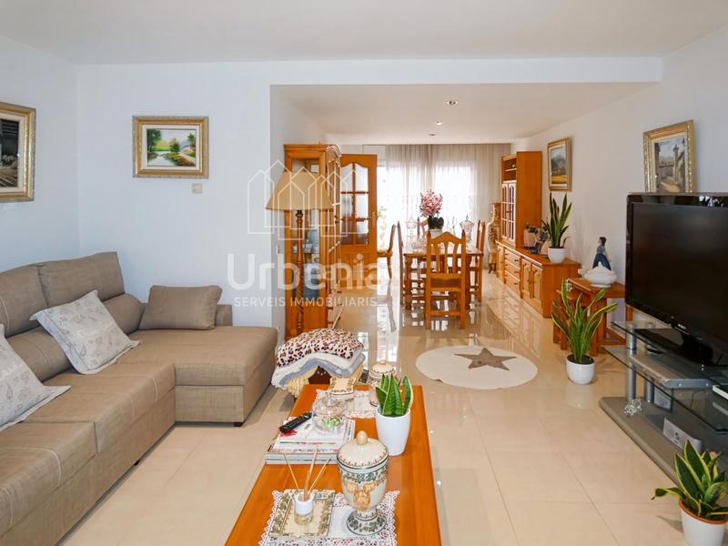 Foto 9864f8cf-cfc9-4746-80a0-54095b553dcb. Casa  pareada en cotet, en Premià de Dalt
