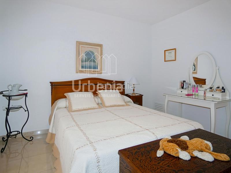 Foto fb8bf5ab-af74-48c5-9dce-fd0876433219. Casa  pareada en cotet, en Premià de Dalt