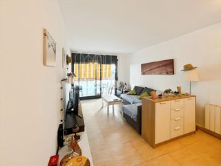 Flat in Poblenou. Piso con balcón en poblenou, pineda de mar