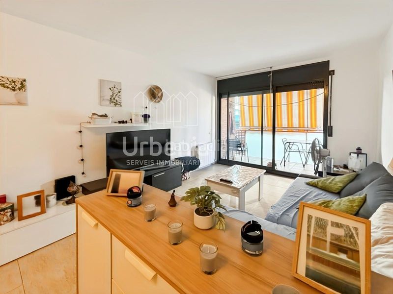 Foto bece0d00-1533-479b-82d1-121d41e6881c. Pis amb calefacció a Poblenou Pineda de Mar