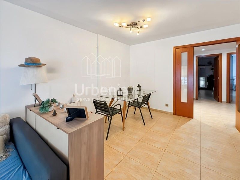 Foto f3ae2ec9-ff4a-4b47-9921-41f0b4b04fbe. Pis amb calefacció a Poblenou Pineda de Mar