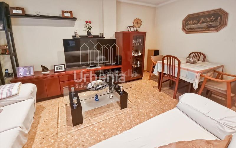 Foto a13ae29a-b1fa-491f-ac10-3286324ee498. Piso pisazo de dos habitaciones más despacho en Cirera. en Mataró