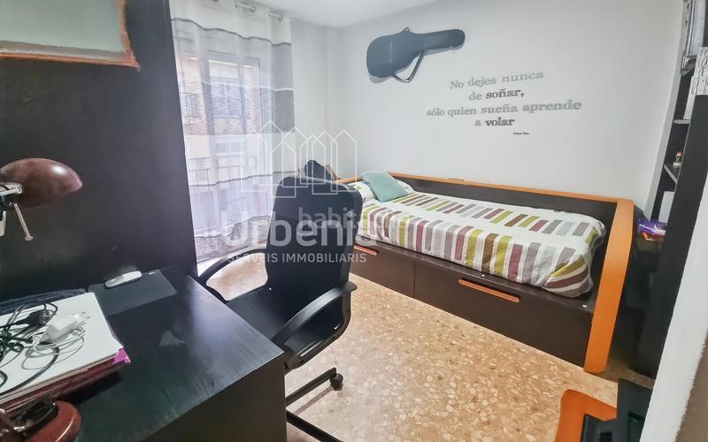 Foto fdcba774-f24b-4326-9d1e-1d1a08507d86. Piso pisazo de dos habitaciones más despacho en Cirera. en Mataró