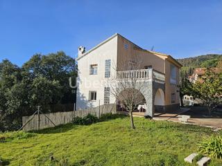Maison à Sant Iscle de Vallalta. Casa a 10 minutos del pueblo de sant iscle de vallalta!!