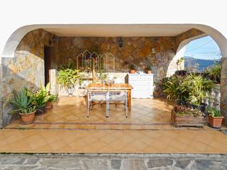 Maison à Urbanitzacions. Casa perfecta para dos familias en argentona. con amplios espaci