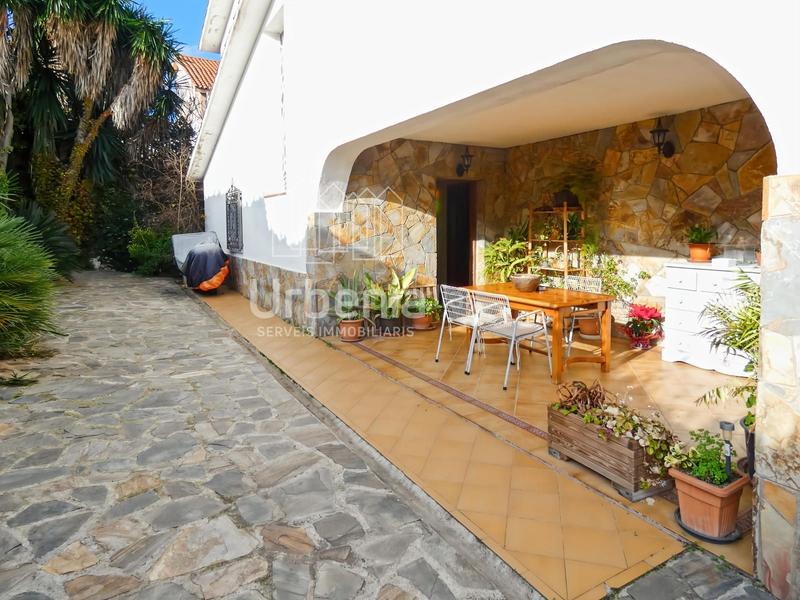 Foto 12271973-5d01-4f23-9db5-f13a354d3809. Maison avec chauffage parking dans Urbanitzacions Argentona