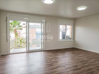 Pis a Centre. Piso sin ascensor totalmente reformado en pleno centro de pineda