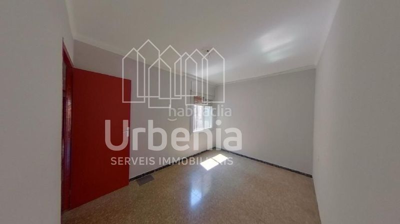 Foto eb6dca60-dbff-492e-8b2b-aba86e6b79ed. Àtic a Cerdanyola Sud Mataró