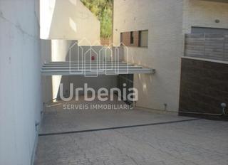Aparcament cotxe  Pau costa. Garaje  en venta en arenys de mar