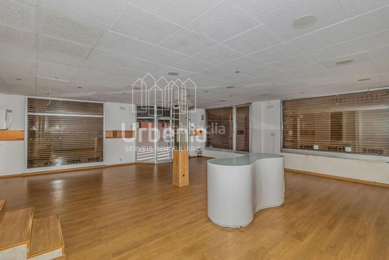 Foto 312f6e2d-8a56-4b56-94f9-245a2608d19a. Local comercial  en venta con una superficie de 94 m situado en la localidad , provincia de barcelona. en Mataró