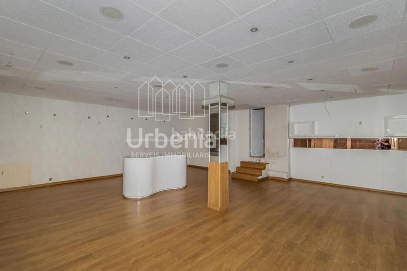 Foto 62e4a71c-6a46-4ef3-b449-6d504b198b66. Local comercial  en venta con una superficie de 94 m situado en la localidad , provincia de barcelona. en Mataró