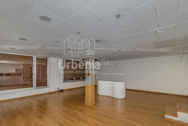 Foto 6341ca89-eae3-4520-884c-b8aaf0d967e5. Local comercial  en venta con una superficie de 94 m situado en la localidad , provincia de barcelona. en Mataró