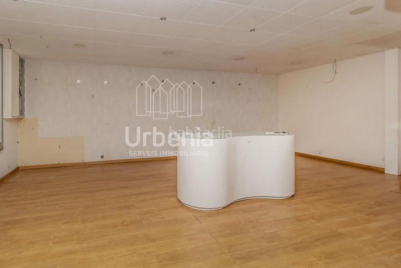 Foto 7ac95e1e-7ff1-45d0-ae18-40b1b6f7ff3d. Local comercial  en venta con una superficie de 94 m situado en la localidad , provincia de barcelona. en Mataró