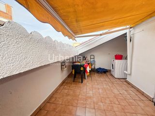 Duplex in Calella. Precioso dúplex ático amoblado en el centro de calella a pocos m