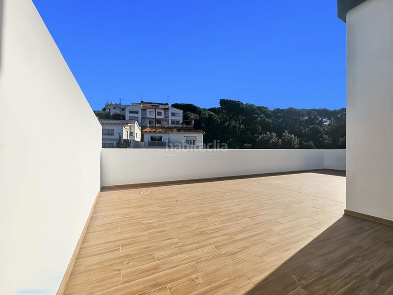 Foto 6c56c68b-db90-4825-99cb-662a10a72f39. Pis 105m<sup>2</sup> amb calefacció aparcament piscina a Zona alta Arenys de Mar