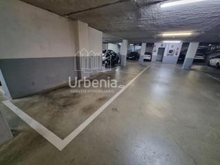Aparcament cotxe  Joaquim casas. Plaza de parquing en venta en parc central, cómoda y de fácil ac