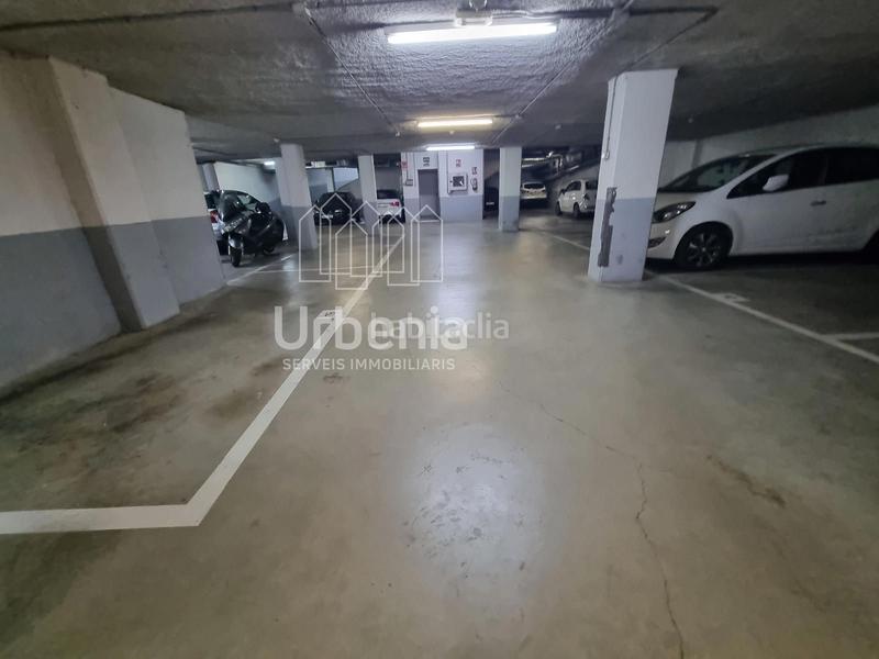 Foto 9c2f37b3-0727-4406-9e43-65b7d702bae7. Aparcament cotxe a Via Europa - Parc Central Mataró