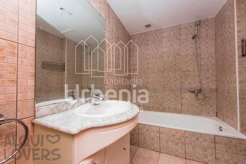 Foto 4f70f7d6-17c1-4a3f-968c-35b1be4f2ffd. Piso  en venta con inquilinos. en Cirera Mataró