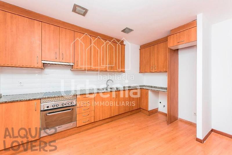 Foto 8b142d9a-e358-43bd-bf3a-1d25ebc7b6ba. Piso  en venta con inquilinos. en Cirera Mataró