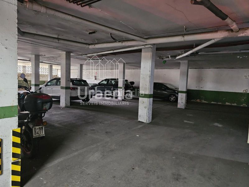 Foto d5003804-2cee-4a0c-bc0a-0837fde9c6a3. Aparcament cotxe a Zona alta Arenys de Mar
