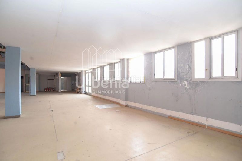 Foto cabaf009-b7f9-4000-85f7-3e42062a9a20. Local comercial a Rocafonda Mataró
