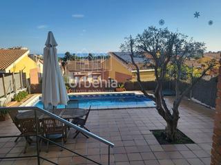 Casa a Sant Vicenç Platja. Casa en sant vicenç de montalt.