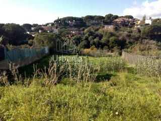 Finca rústica a Zona alta. Parcela en venta en arenys de mar y urbanizado.