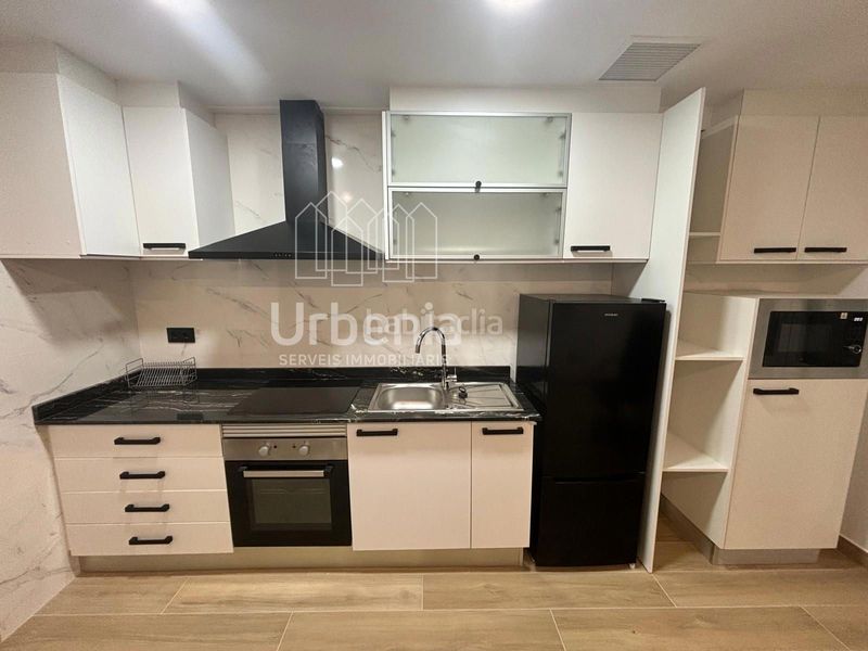 Foto 9d969bd3-fcff-4880-96ff-cc16580137e7. Local comercial a Centre Pineda de Mar