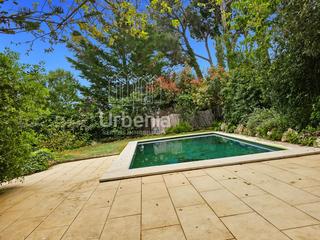Casa a Arenys de Munt. Casa de lujo con piscina, jardín y vistas espectaculares en aren