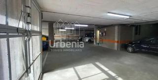 Aparcament cotxe  Anselm clave. Plaza de parking y trastero en calle anselm clavé 39, parets del