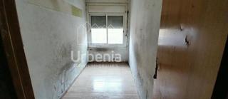 Pis  Guilleries de les. Piso con amplia terraza para reformar !