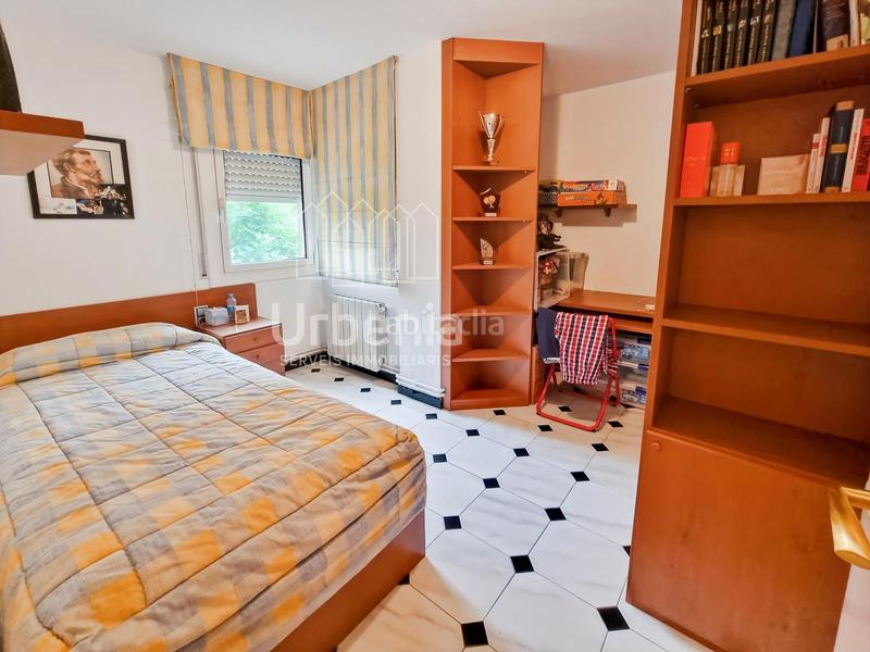 Foto aa1d8ba5-c0b9-4fd5-906e-7ad1f4b9e5dd. Duplex con riscaldamento in Els Molins Mataró