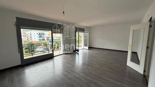 Piso en Centre. Tu nuevo hogar en el corazón de pineda de mar te espera!