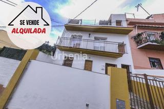 Pis  C/ llevantina. Piso en venta con inquilinos.