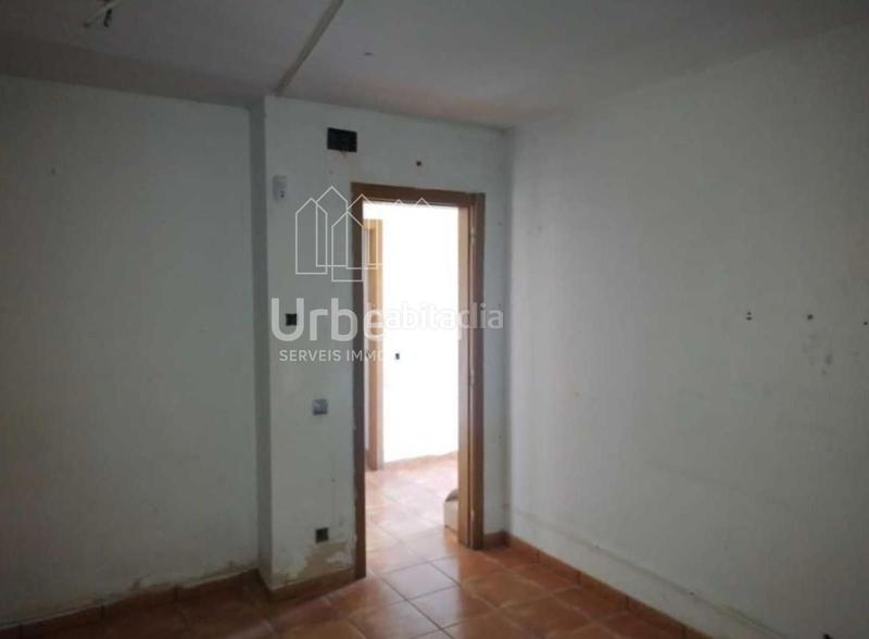 Foto 3c8600bd-b8a9-4bab-8c41-5f7c53ace2e9. Chalet oportunidad ! en Torre de Claramunt (La)