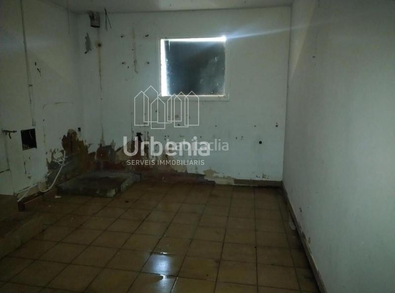 Foto 4ea5ff54-3da5-4f96-8ab6-b4a81d06d306. Chalet oportunidad ! en Torre de Claramunt (La)