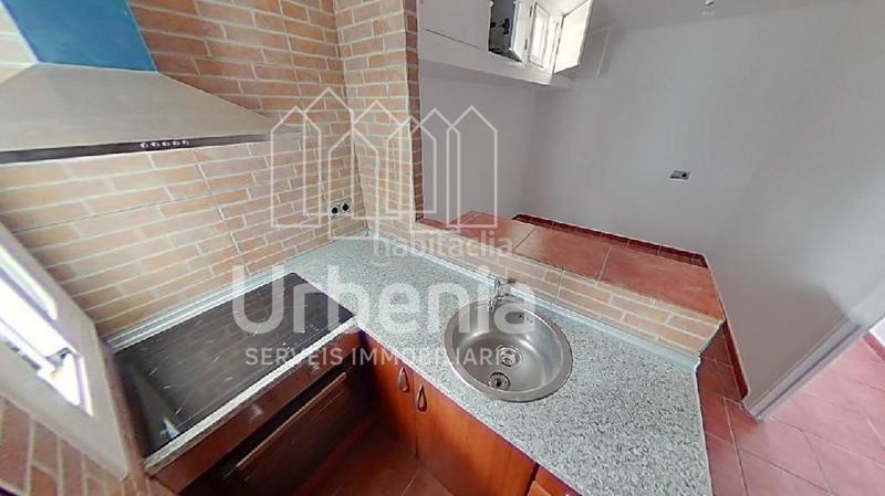 Foto 5f22af2e-4986-4630-b3ee-ba803fa385e4. Ático oportunidad de inversión inmueble ocupado en Mataró