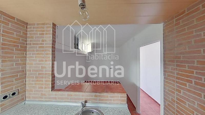 Foto 864a6c69-4a18-4e20-bfd4-a4824e927bf8. Ático oportunidad de inversión inmueble ocupado en Mataró