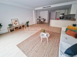 Maison à Via Europa - Parc Central. Estrena casa con terraza de 93m2, parking y trastero en maría ri