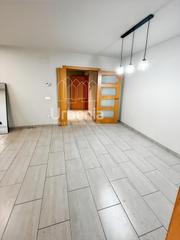 Appartement  Ponent. Piso seminuevo, en pueblo nuevo