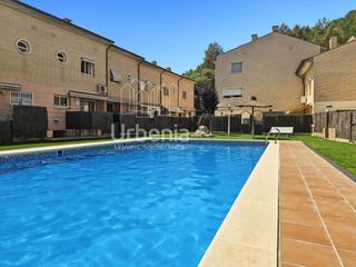 Casa a Arenys de Munt. Casa adosada con piscina comunitaria en arenys de munt