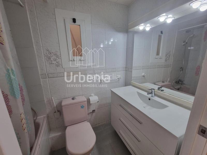 Foto 5956e259-a0d7-49bb-9702-36be7d6c950e. Piso en barri cotet en una calle tranquilísima y en bloque de pocos vecinos. en Premià de Mar