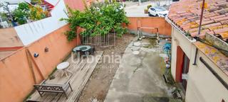 Casa a Palafolls. Casa esquinera con muchas posibilidades en palafolls!