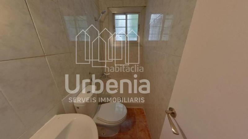 Foto bb599ad8-6ab3-41f8-aa43-d533a9f54f5c. Piso  en venta con inquilinos. en Cerdanyola Sud Mataró