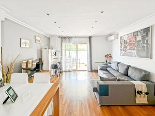Duplex à Carmel. Dúplex luminoso con 3 terrazas en hortacollteixonera   barcelona