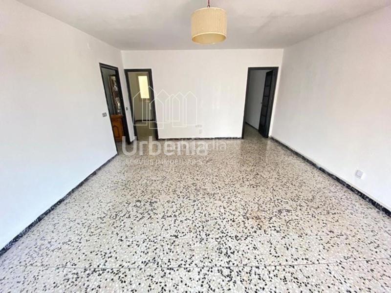 Foto ca033cfb-fba9-448d-b26f-24b9c2e9de4e. Piso oportunidad sólo para inversores. en Cerdanyola Sud Mataró