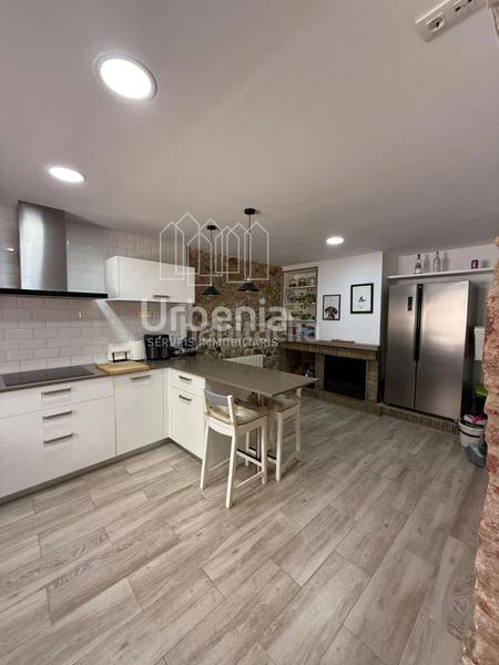 Foto 70988e8b-2de9-43ff-8352-950af3926d06. Casa vive la esencia en una casa de pueblo totalmente reformada, lista para estrenar! en Calonge