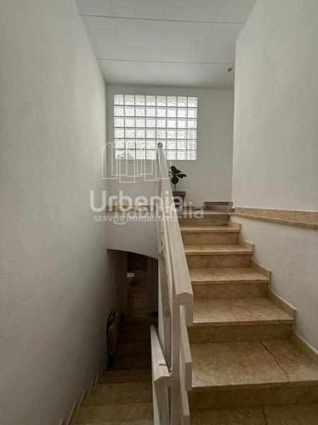 Foto ae9601f5-a13e-4e65-bbeb-e2ec548ee16b. Casa vive la esencia en una casa de pueblo totalmente reformada, lista para estrenar! en Calonge