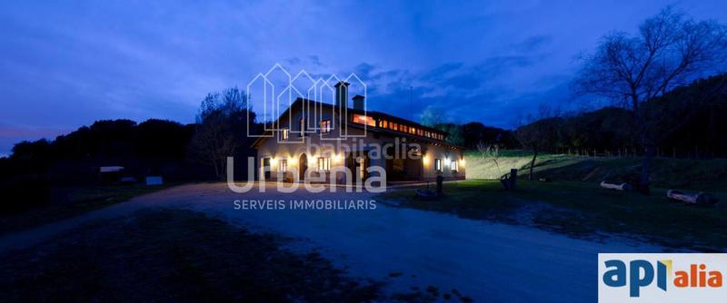 Foto 3ad1ccec-fc57-4b4a-8c67-abb2fbeb53f6. Casa amb calefacció aparcament a Llinars del Vallès